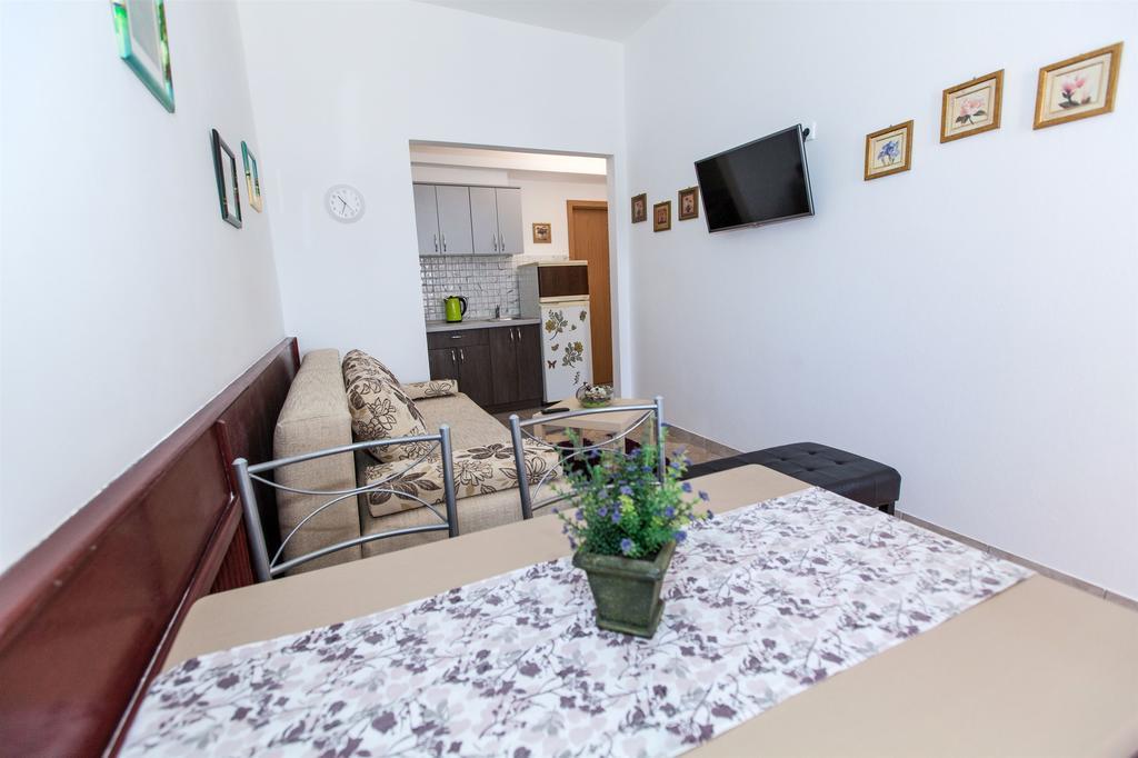 Apartments Vita Novi Vinodolski Oda fotoğraf